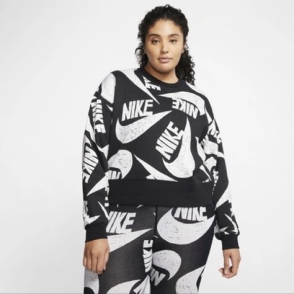 Nike Women's Plus Icon Clash Pullover Crew Sweater (Black/White, 2X) - Picture 2 of 6
